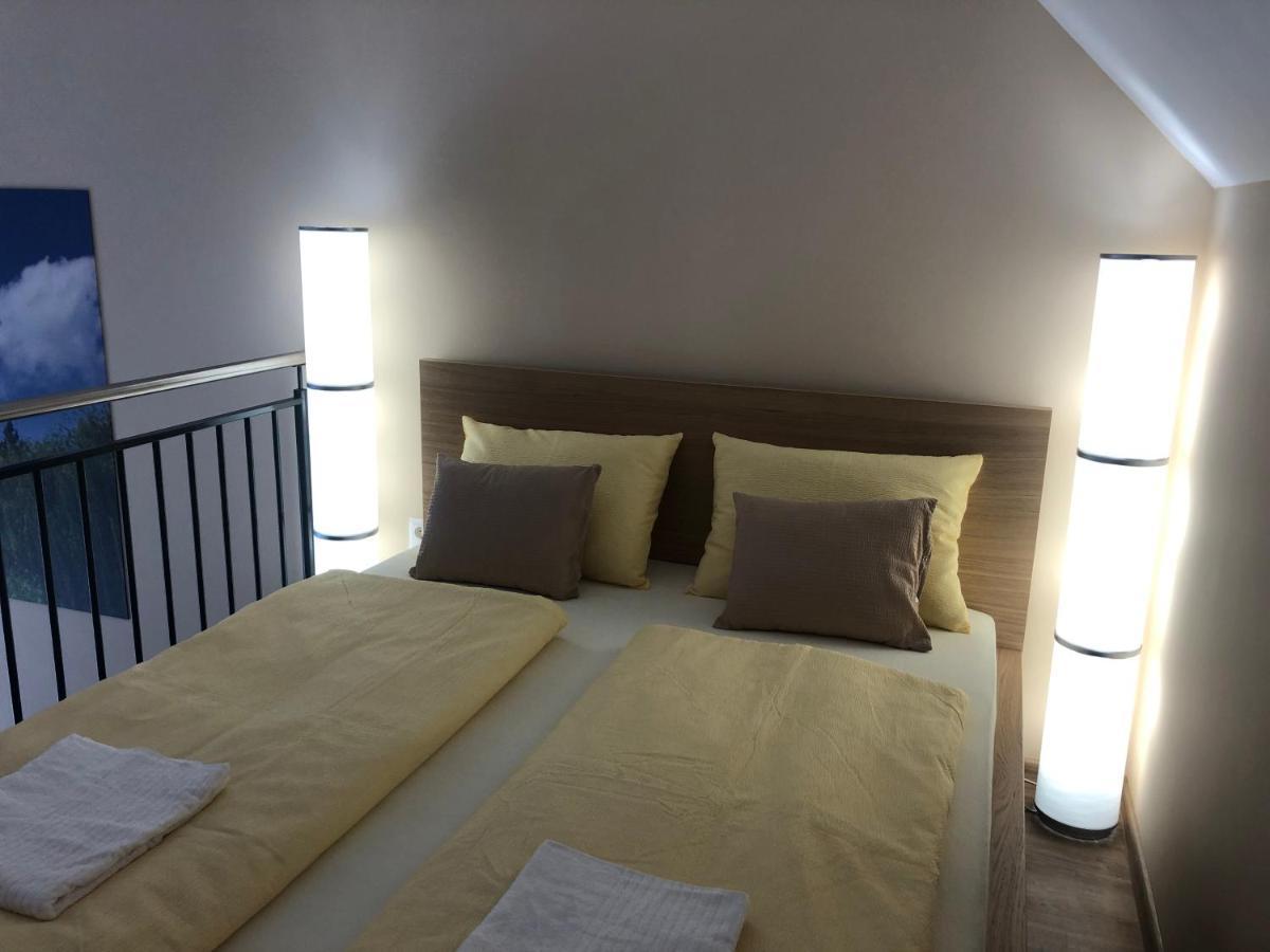 Castellum Apartmanhaz Gyula Εξωτερικό φωτογραφία