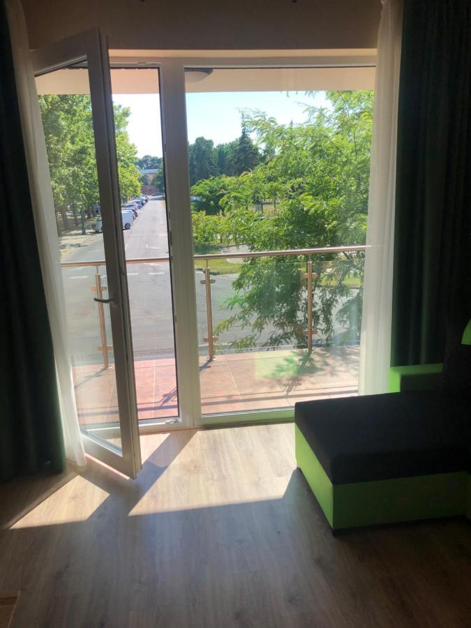 Castellum Apartmanhaz Gyula Εξωτερικό φωτογραφία